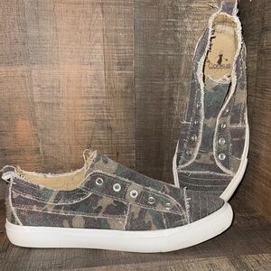 CONKYS sneakers-size 9‎